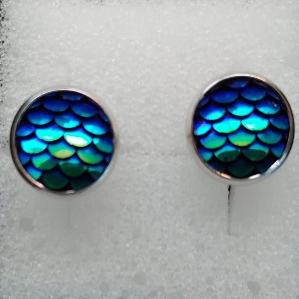 MERMAID SCALES EARRINGS - Picture 1 of 1